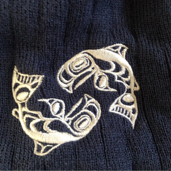 Native Northwest Embroidered torque featuring artwork by indigenous artists - Picture 3 of 6